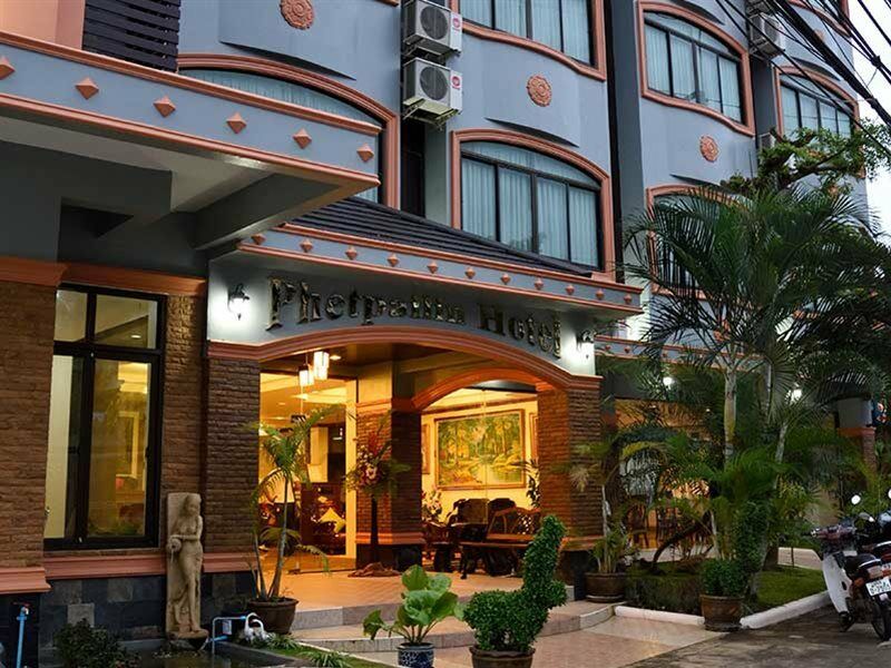 Krabi Phetpailin Hotel Exterior foto